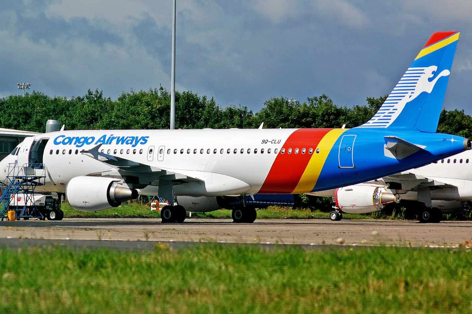 Vai e volta com Embraer: Congo Airways terá jatos E190 após desistir dos novos E2