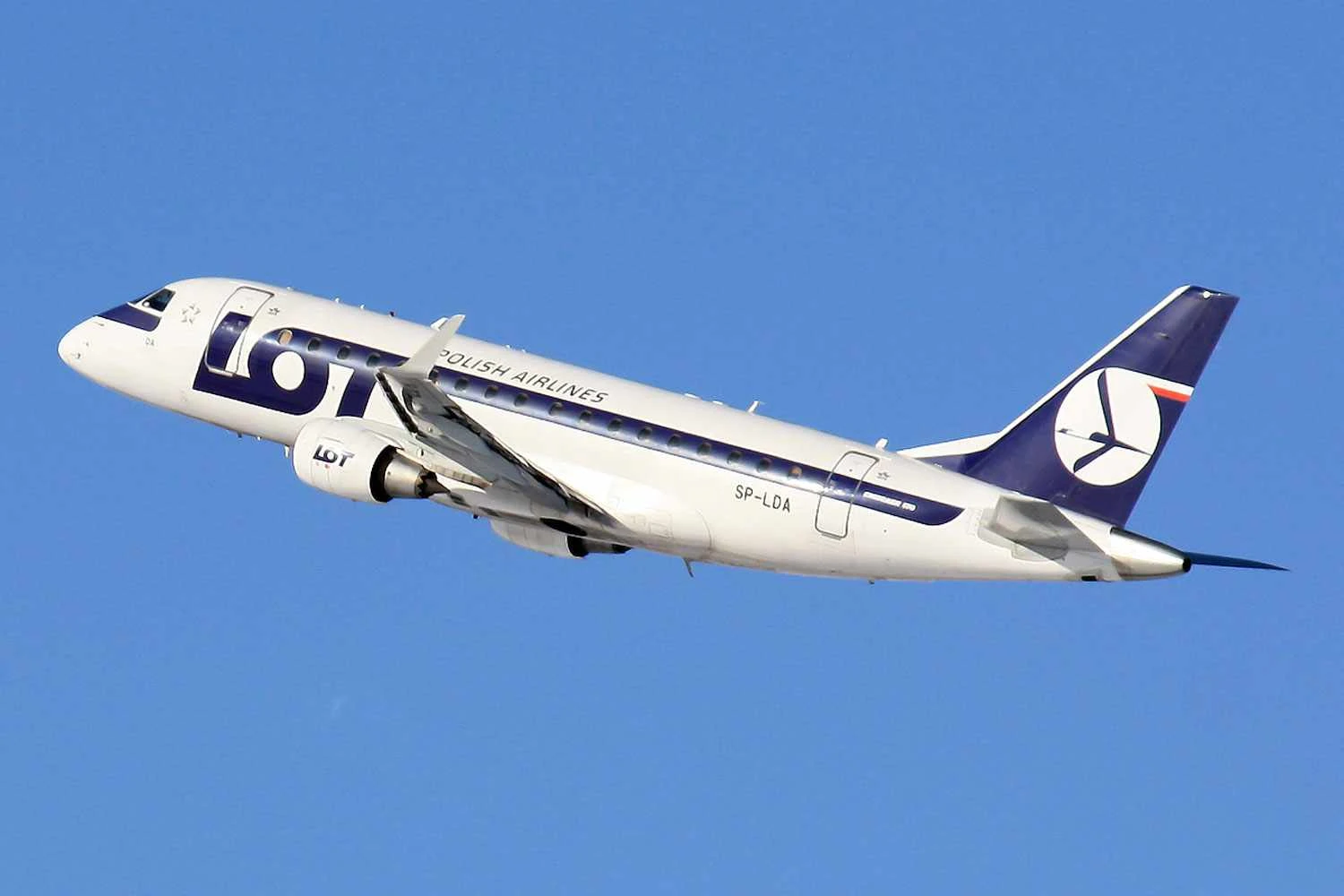 Há 20 anos, Embraer aplicava 'xeque-mate' na Bombardier com a família E-Jet