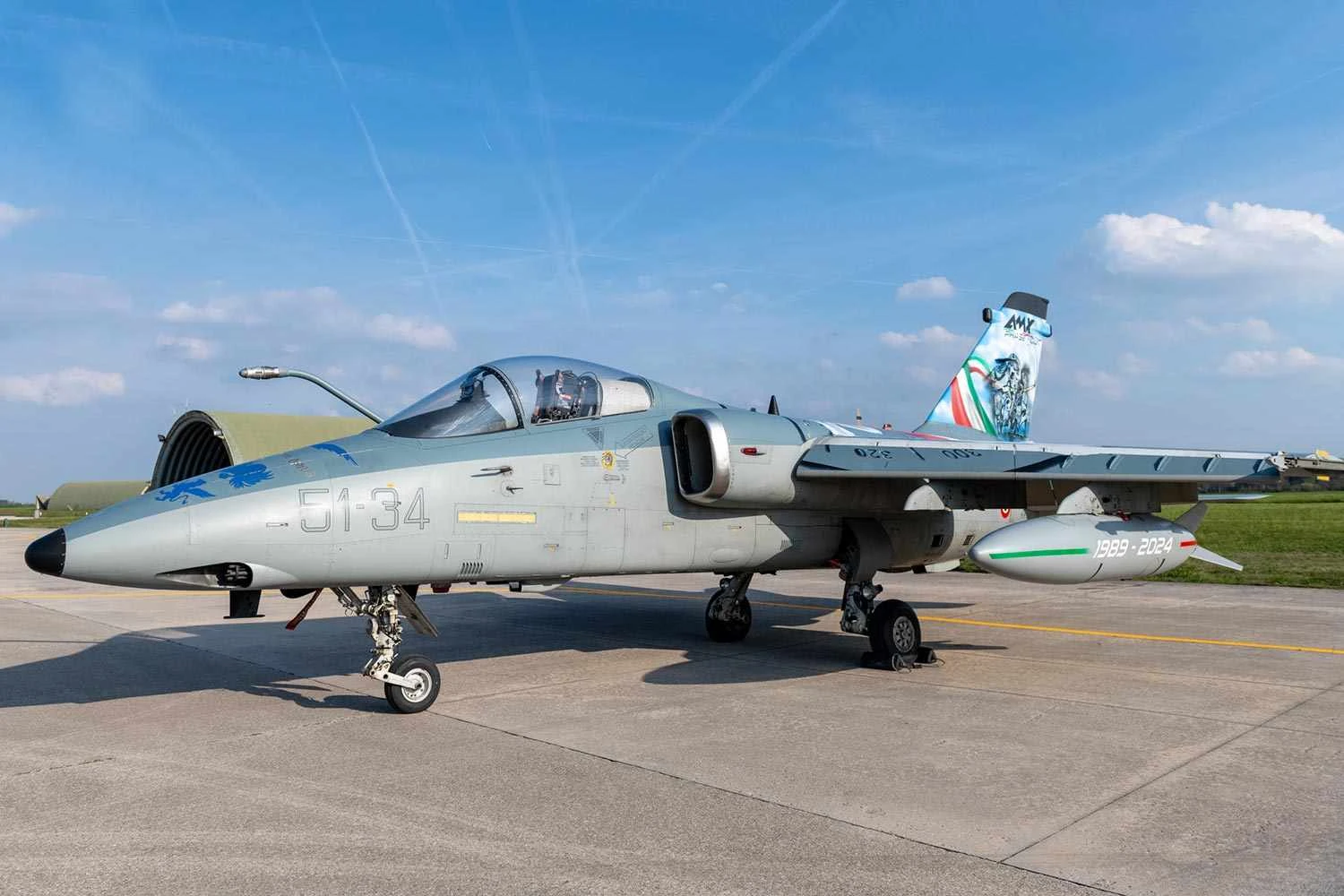 Jato de ataque AMX passa por despedida na Itália; Brasil será o próximo