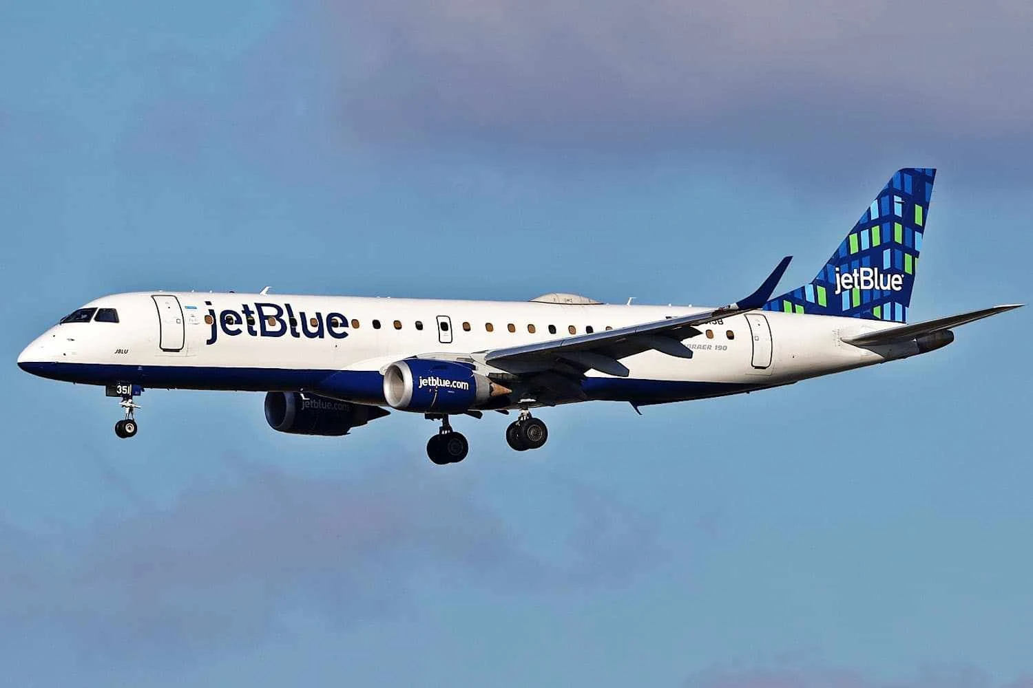 JetBlue vende seus Embraer E190 restantes para empresa de leasing