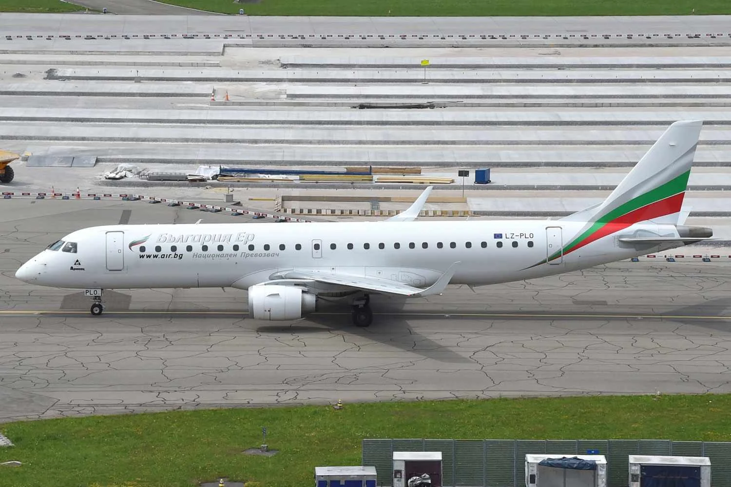 Air Serbia volta a operar com jatos Embraer