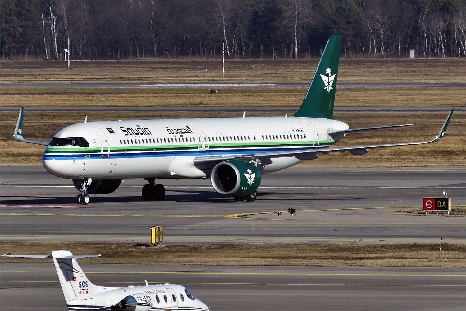 Saudia pode anunciar pedidos para até 150 aviões da Boeing e da Airbus