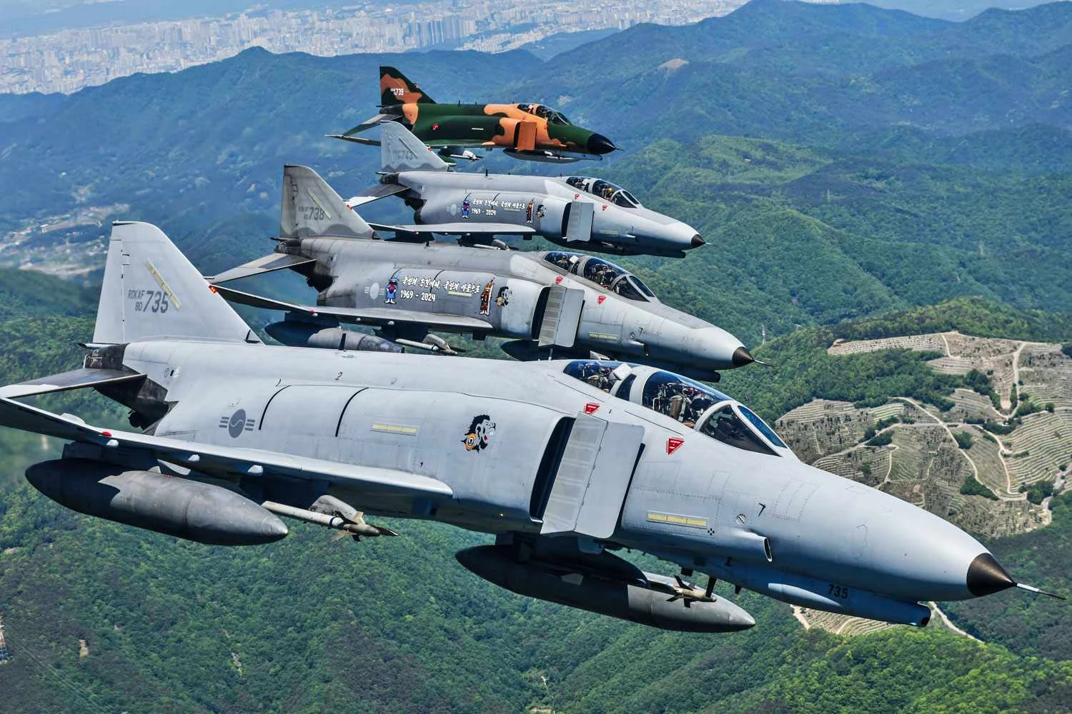 Coreia do Sul aposenta seus últimos caças F-4 Phantom