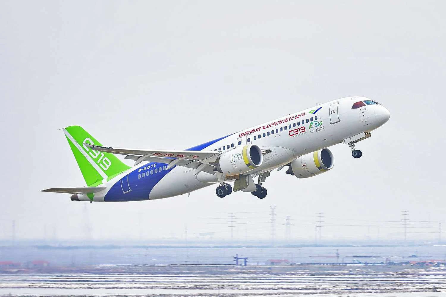 EUA teriam suspendido venda do motores para jatos chineses da COMAC