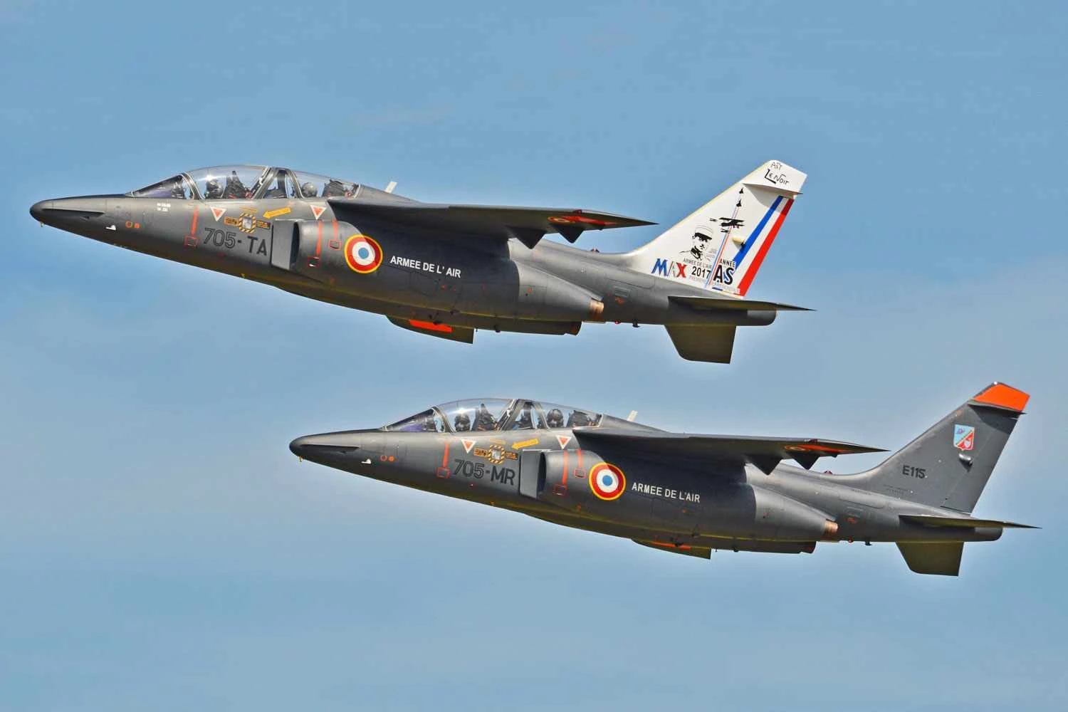 Pilotos ucranianos já treinam em jatos Alpha Jet franceses
