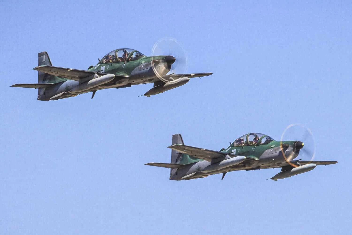 Mais um: aviões A-29 Super Tucano da FAB interceptam monomotor com drogas no Amazonas