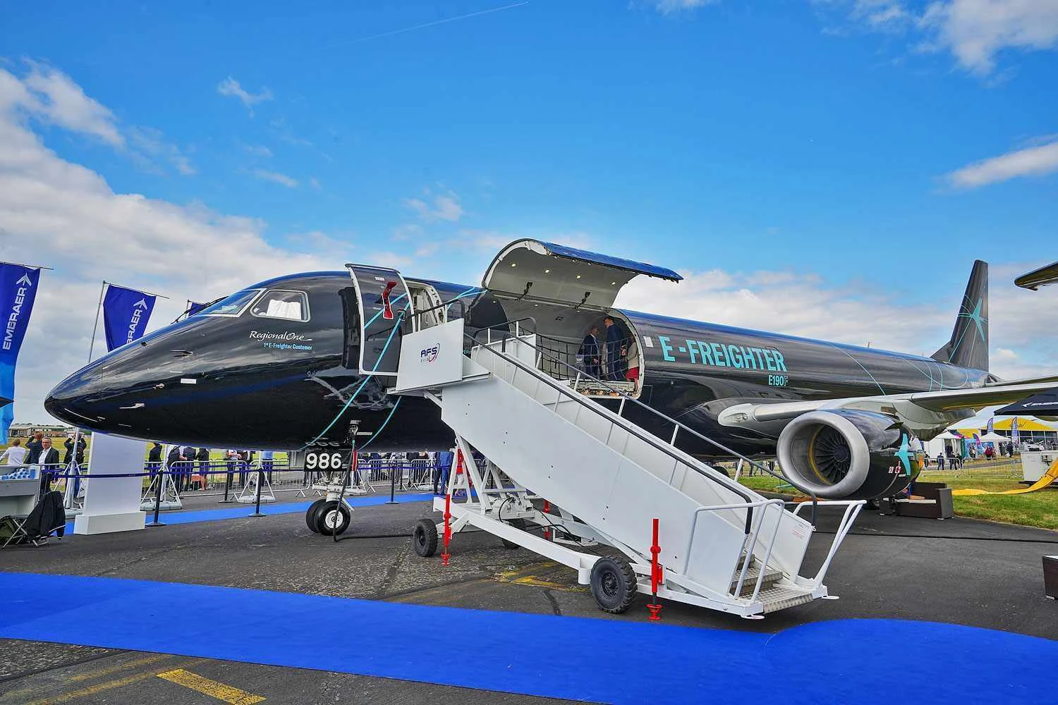 Jato cargueiro E190F da Embraer recebe certificação em curto tempo