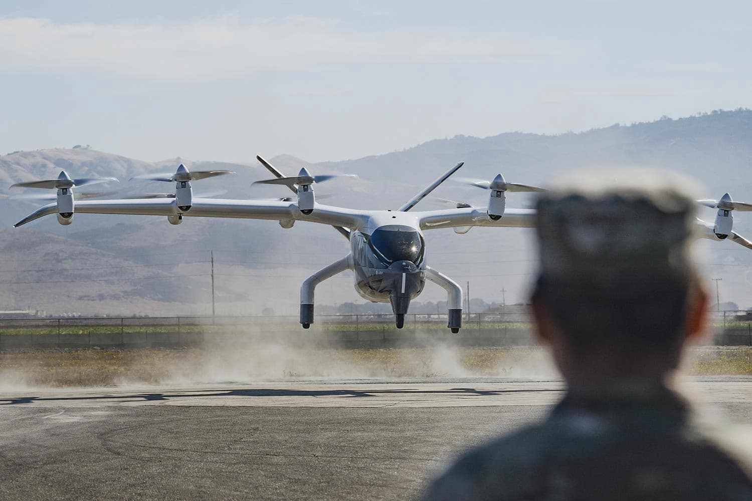 Archer Aviation entrega primeiro eVTOL Midnight para a Força Aérea dos EUA