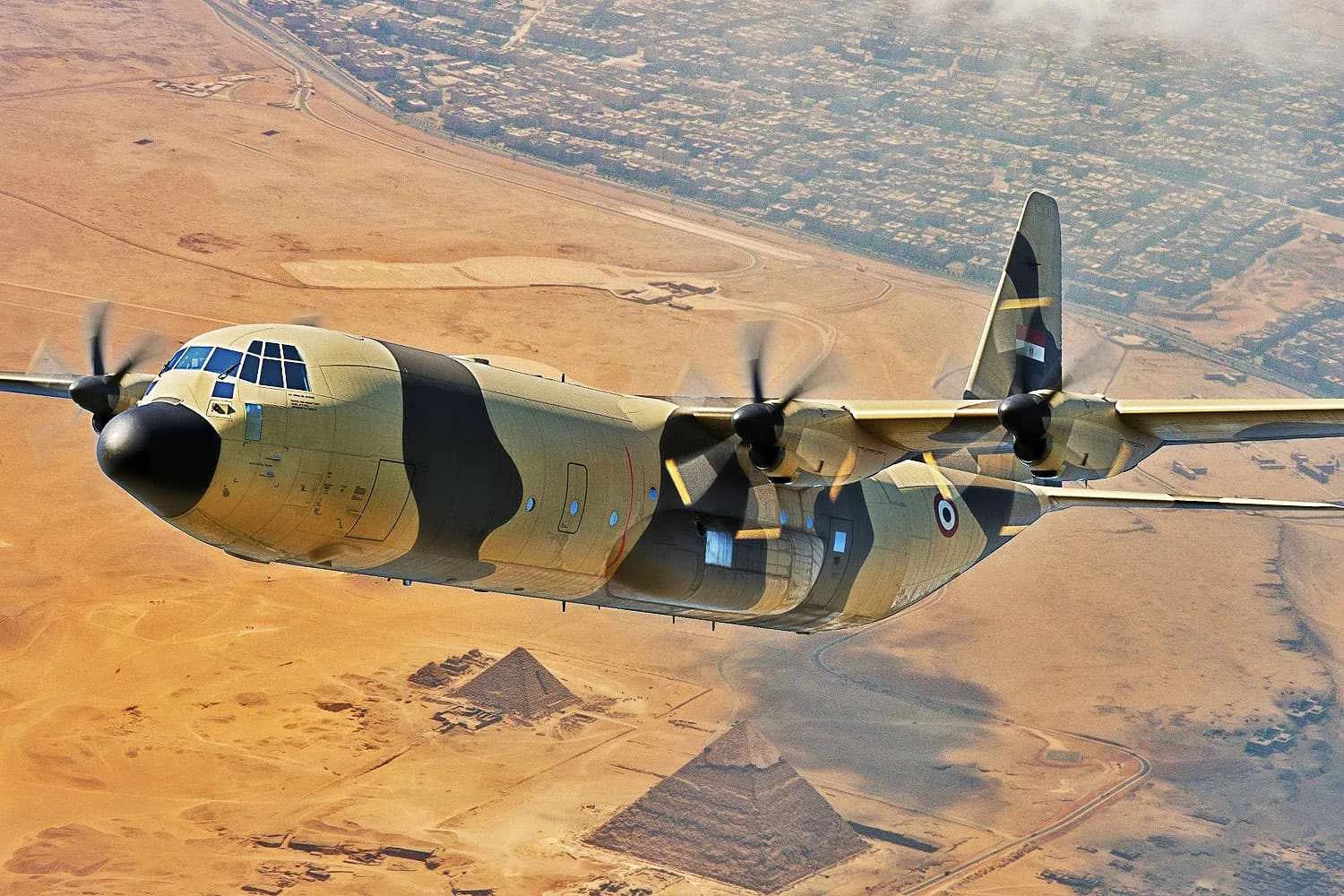 Egito encomenda dois C-130J-30 Super Hercules, rival do KC-390