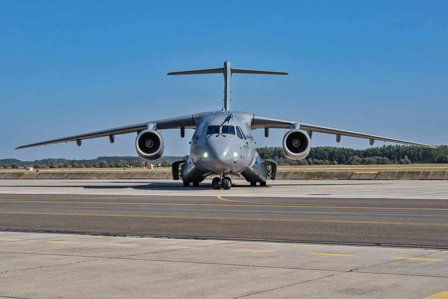 Grécia teria planos de adquirir três C-390 Millennium, da Embraer