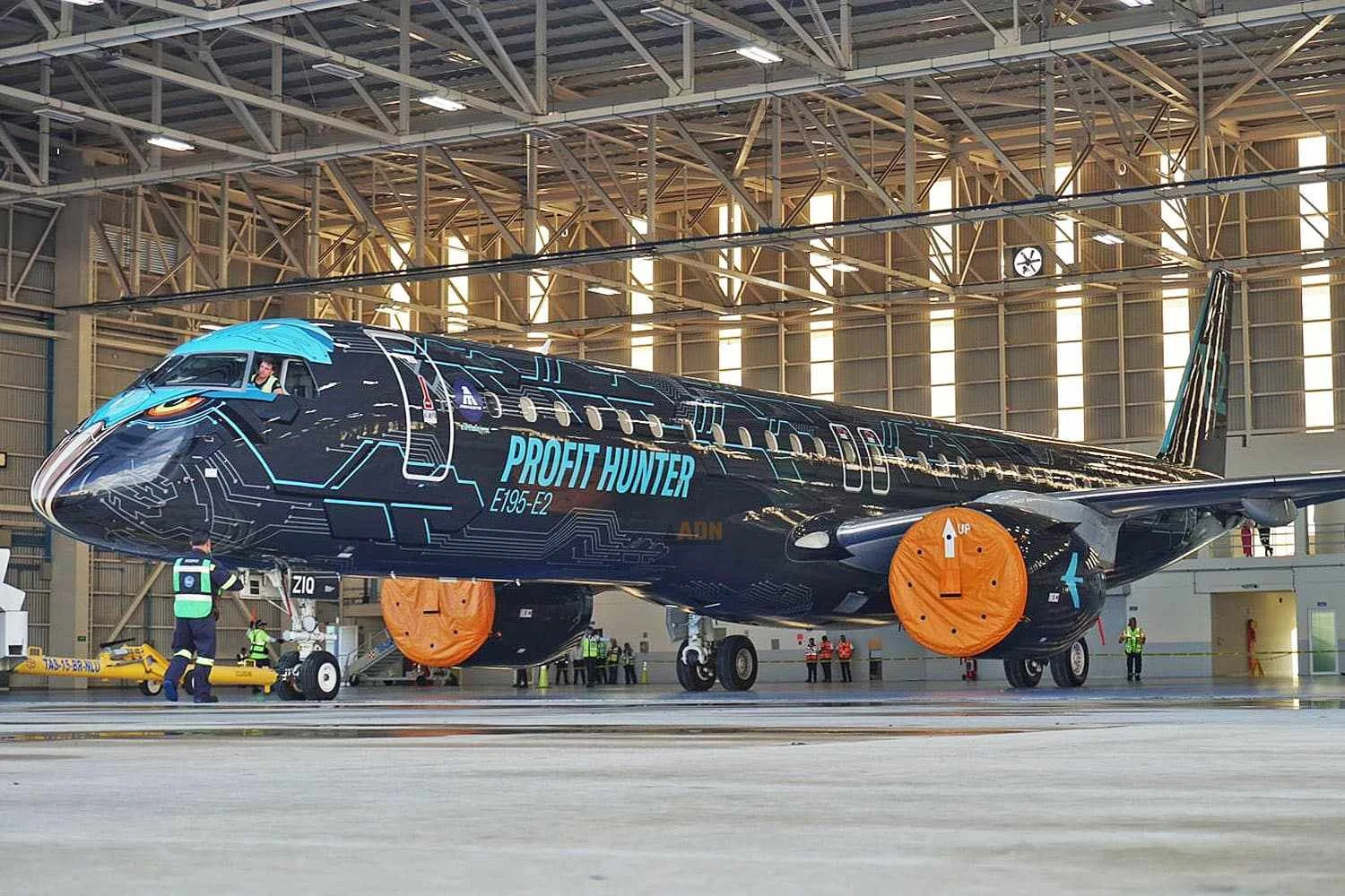 Embraer apresenta o jato E195-E2 para a Mexicana de Aviación