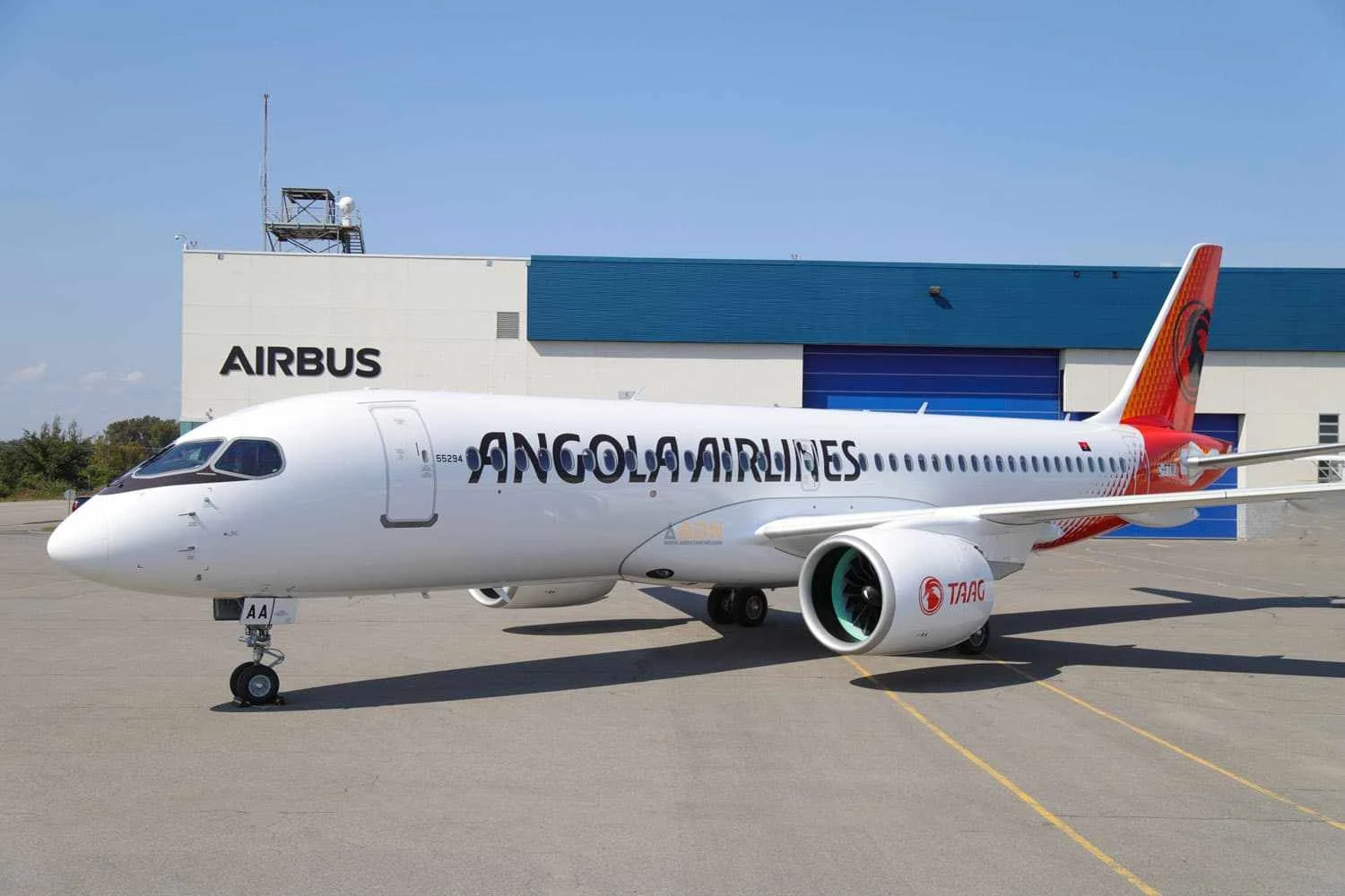 Primeiro Airbus A220 é entregue para a TAAG de Angola