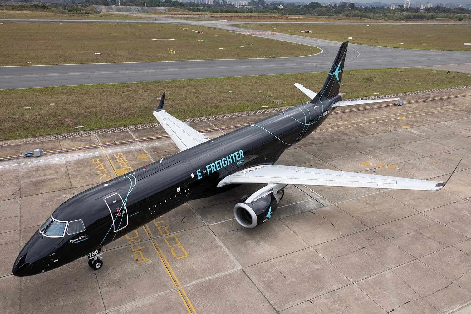 Embraer anuncia certificação do cargueiro E190F pela EASA