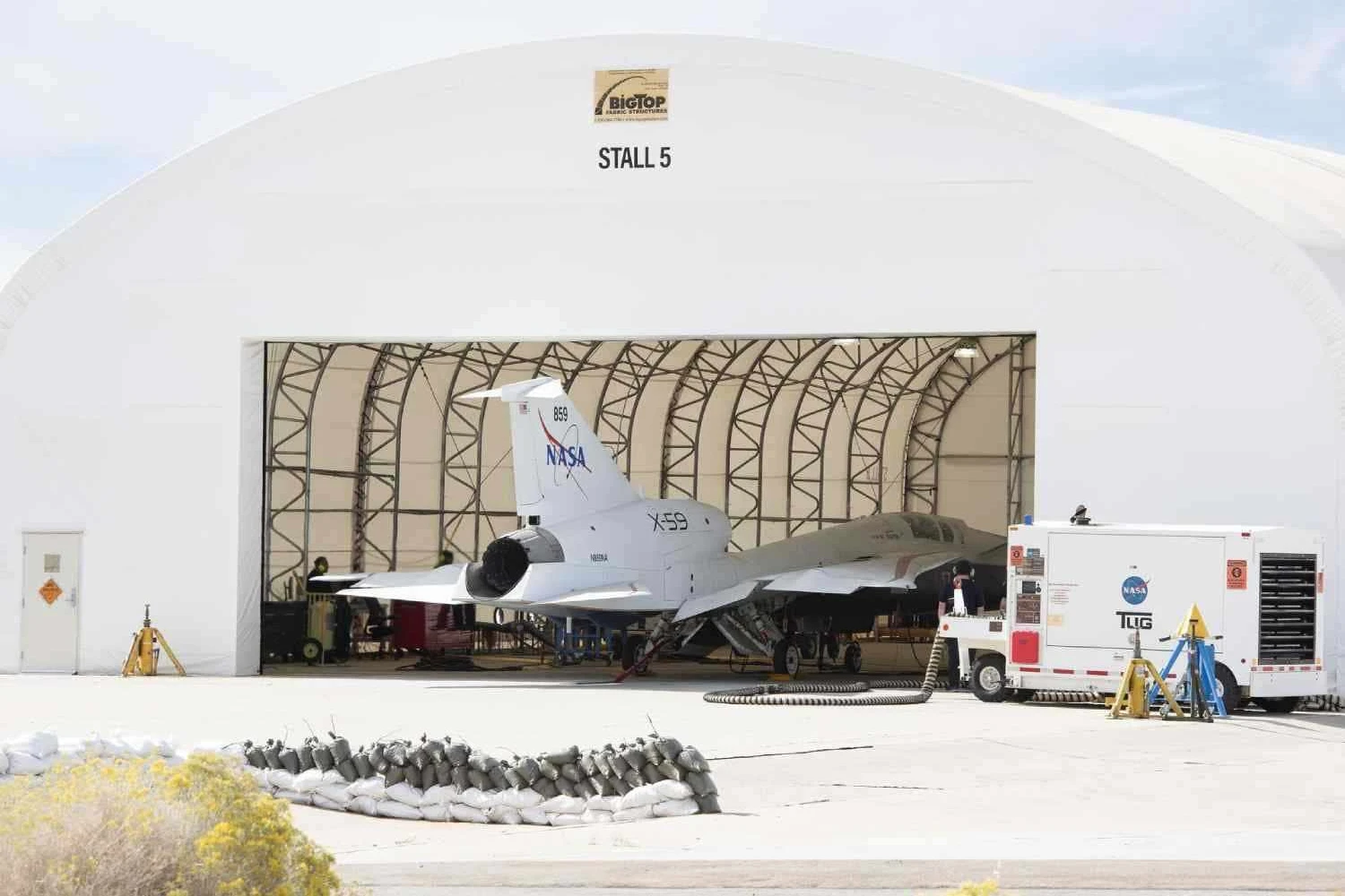 NASA avança nos testes com aeronave supersônica “silenciosa” X-59