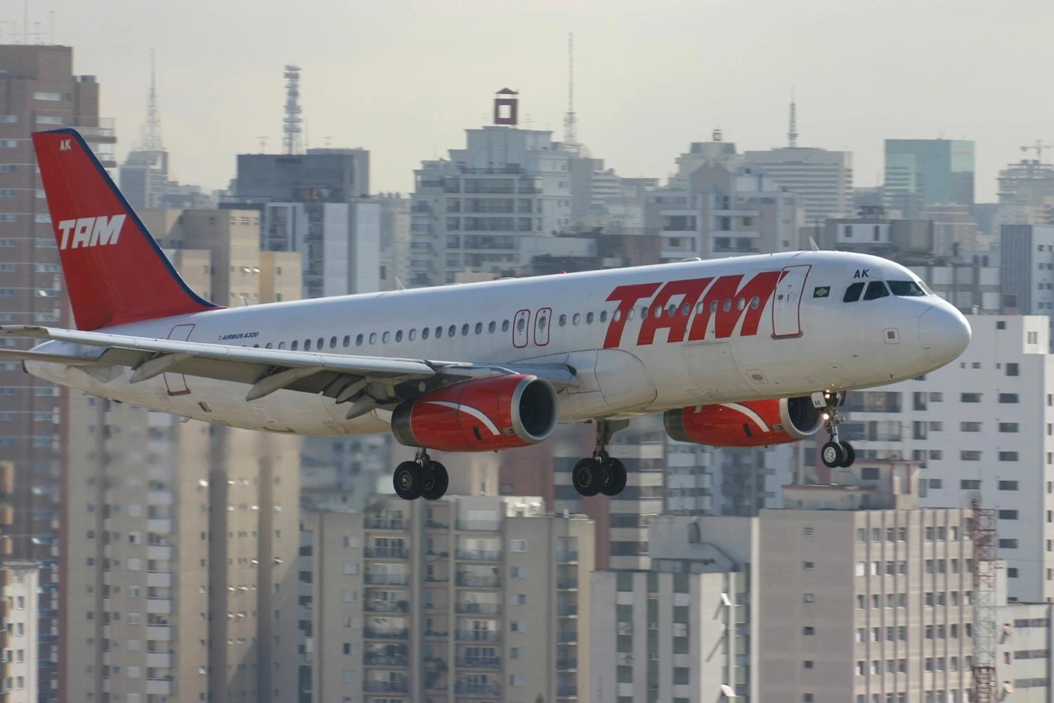 Os 25 anos do Airbus A320 no Brasil
