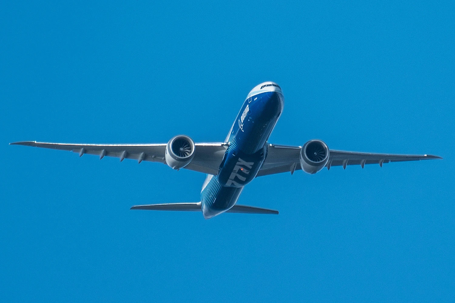 Boeing 777X vai para o Curaçao para voos de certificação