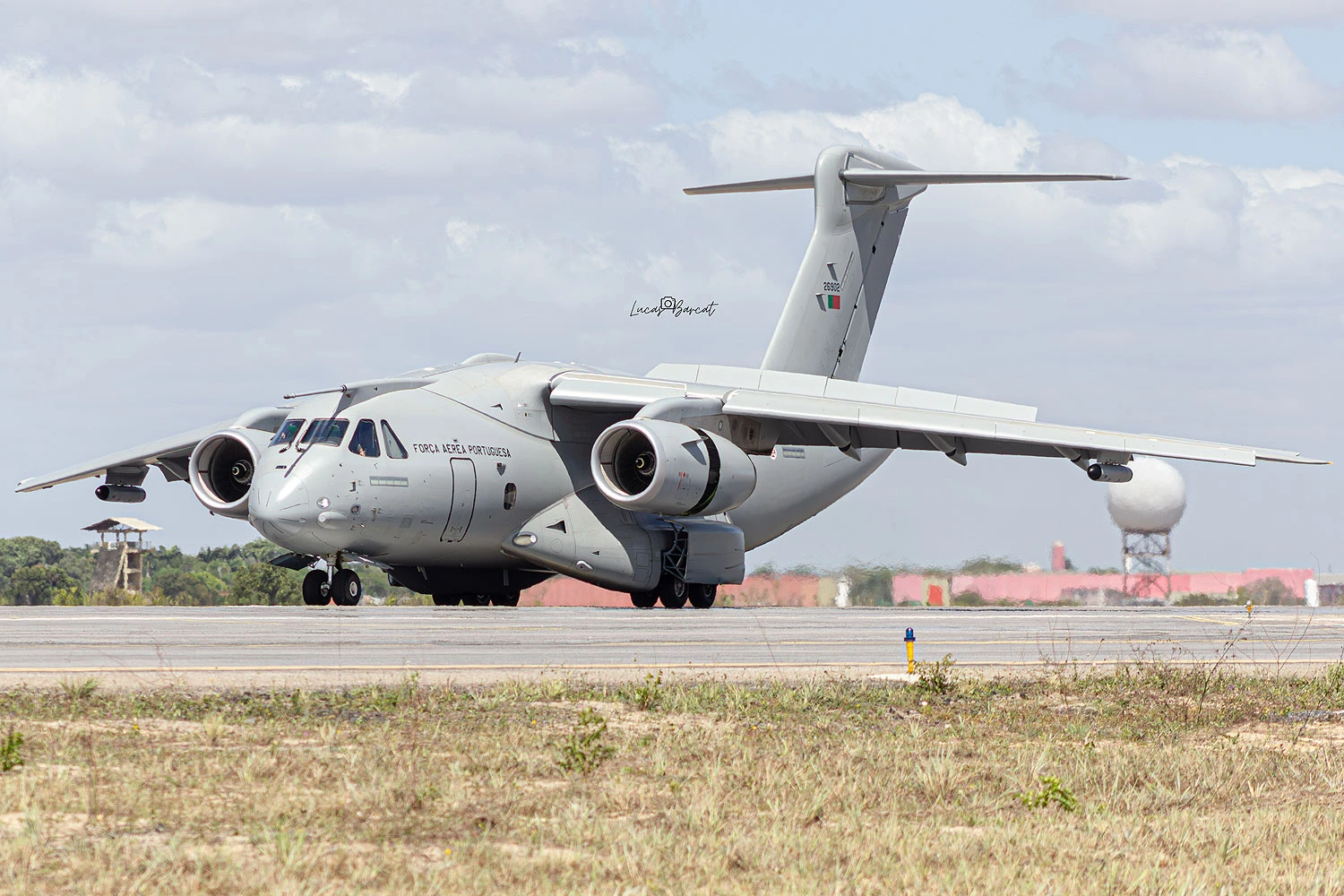 Embraer confirma 42 pedidos firmes pelo C-390 Millennium mas total logo será maior