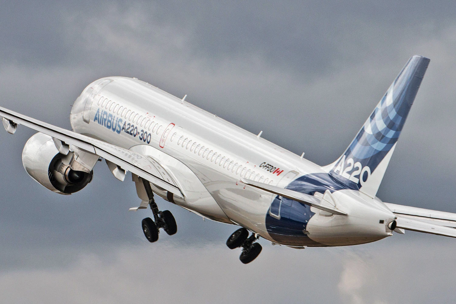 Rival da Embraer, Airbus A220 tem problemas para aumentar produção