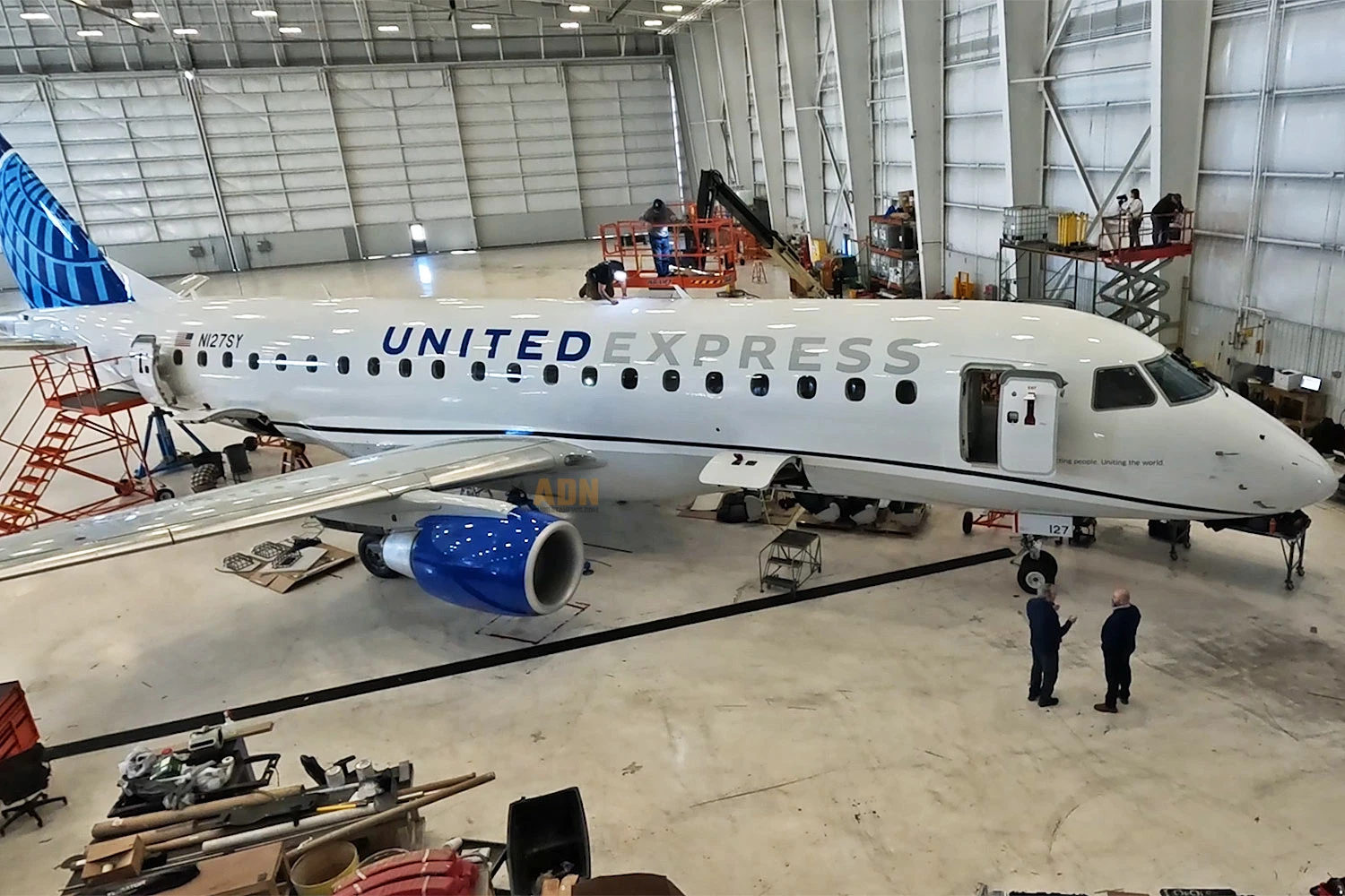 O primeiro Embraer E175 a receber o Starlink (United Airlines)