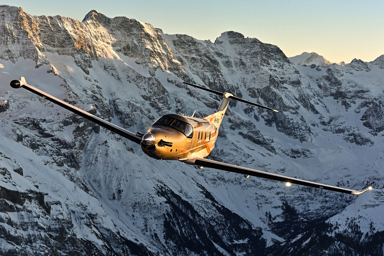 Pilatus lança o PC-12 PRO, versão renovada do monomotor