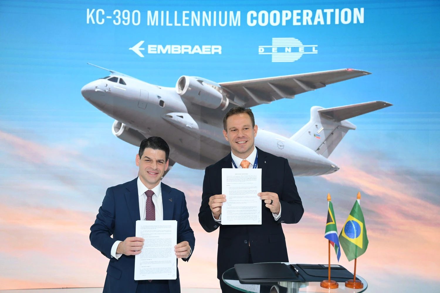 Embraer amplia laços com África do Sul, mirando venda do C-390