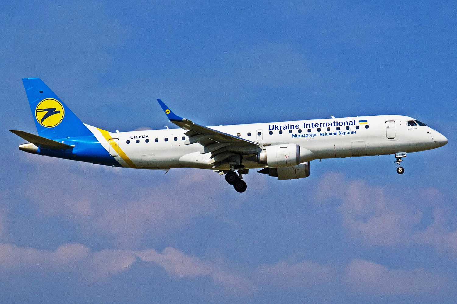 Total Linhas Aéreas vai voar com jatos Embraer ex-Ucrânia