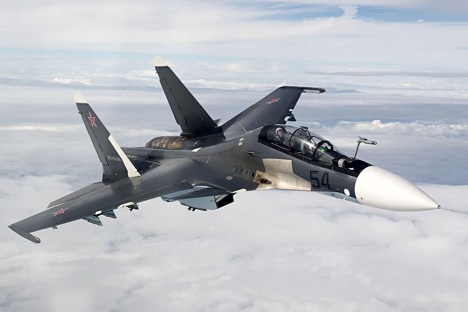 Ucrânia alega ter derrubado caça Su-30 russo com drone marítimo