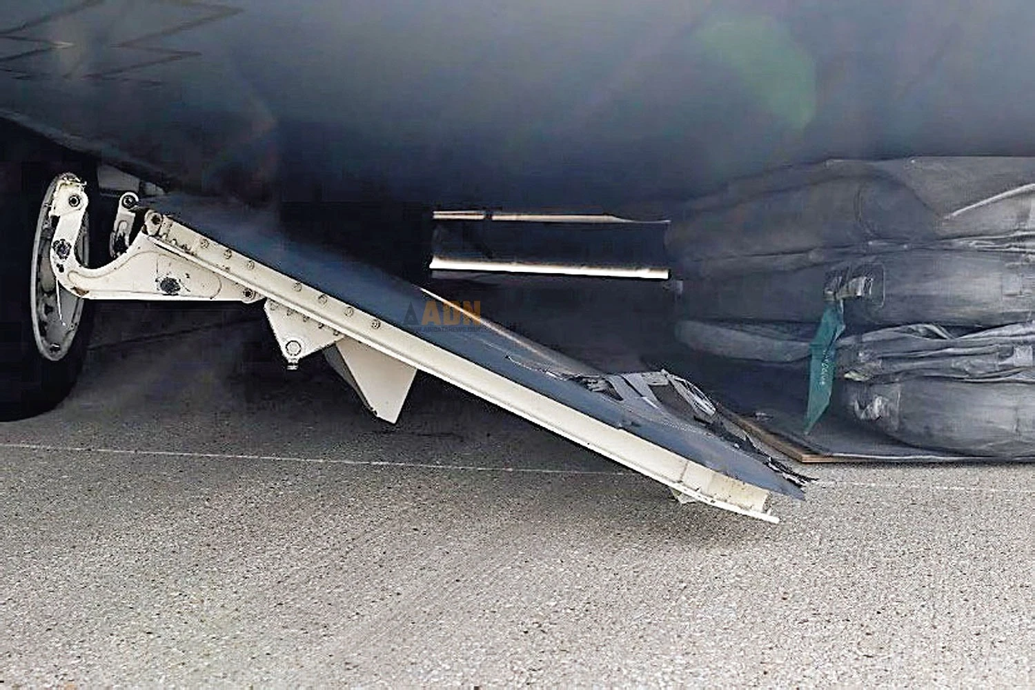 Landing gear doors collapsed (USAF)