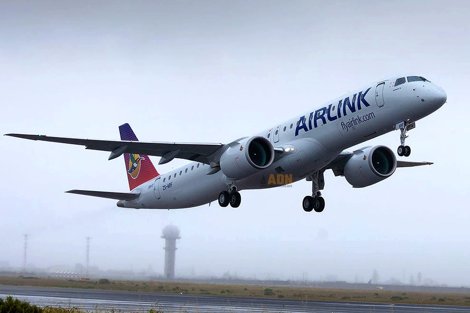 Sul-africana Airlink recebe o primeiro jato Embraer E195-E2