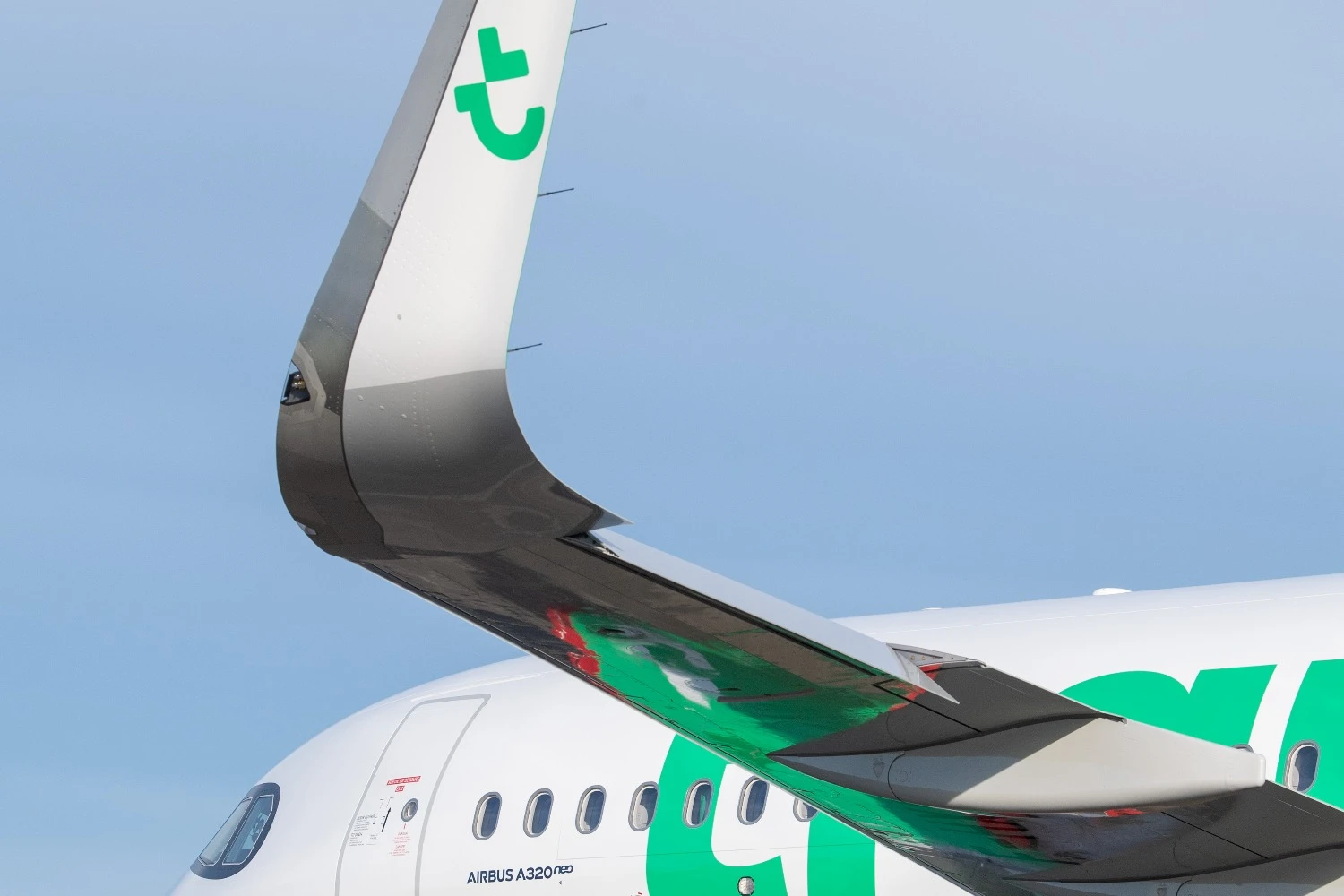 Transavia Airbus A320neo com sua nova pintura (Transavia)