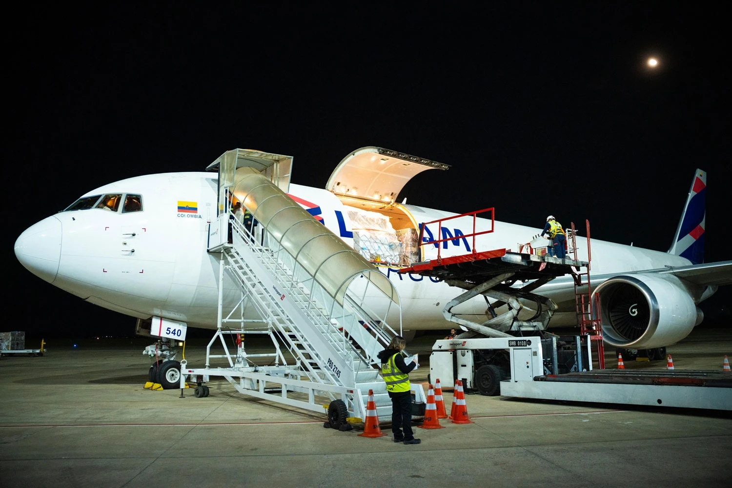 LATAM Cargo inaugura rota cargueira entre Bruxelas e SJK Airport