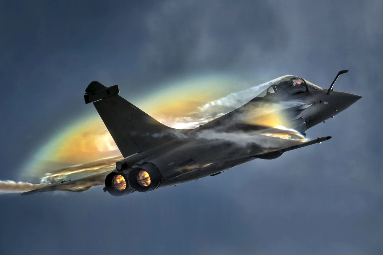 Iraque e França podem fechar acordo por 14 caças Rafale nos próximos meses
