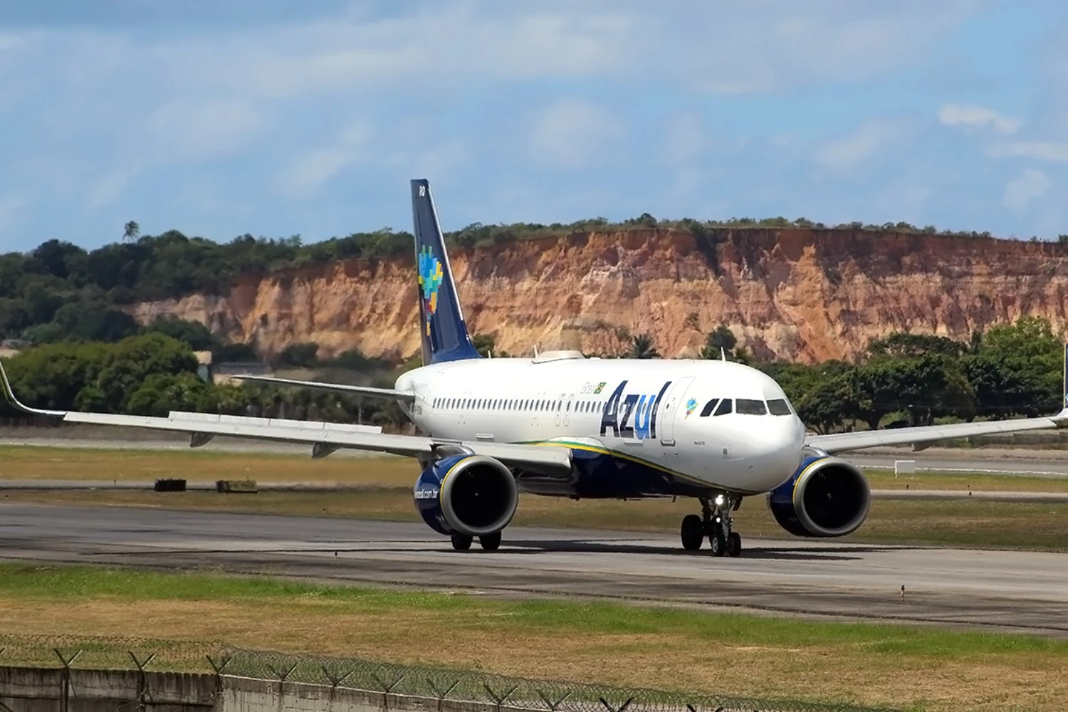 Azul deverá devolver quatro Airbus A320neo a arrendador em dezembro