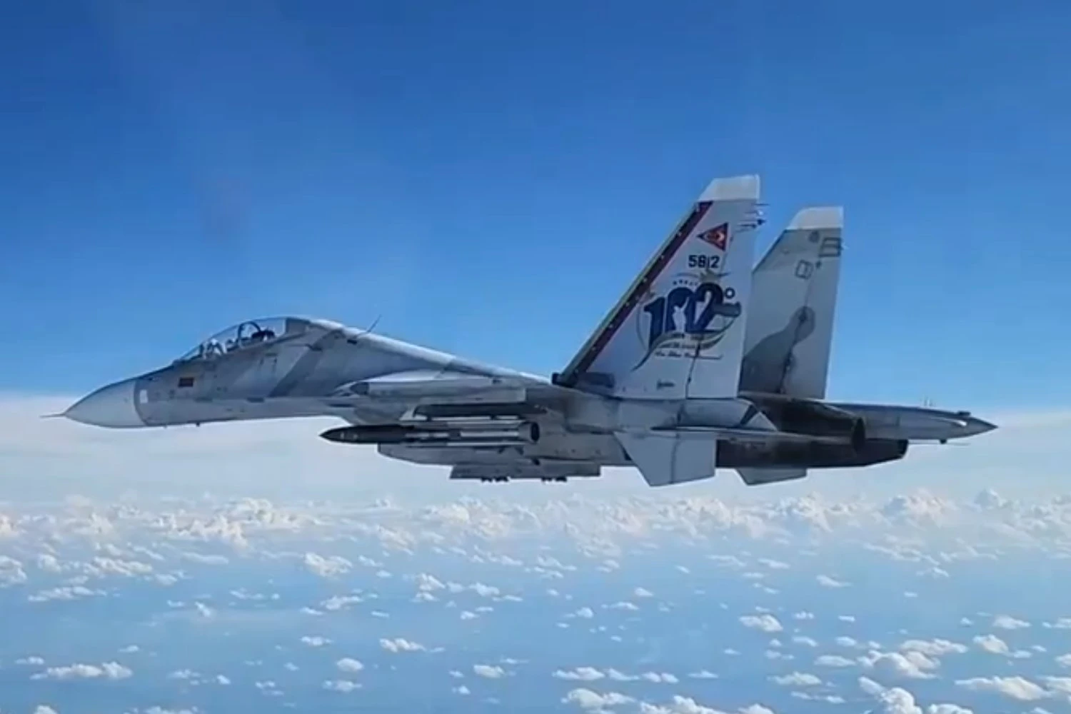 Vídeo mostra caças Su-30 da Venezuela voam com mísseis anti-navio Kh-31