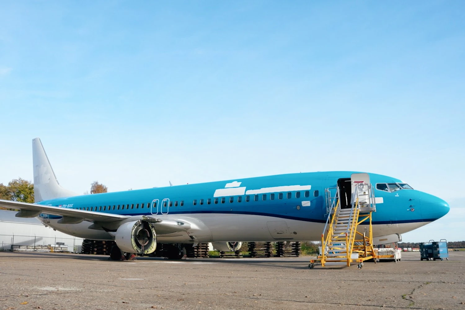 KLM aposenta seu primeiro Boeing 737-800 enquanto cresce a frota de A321neo