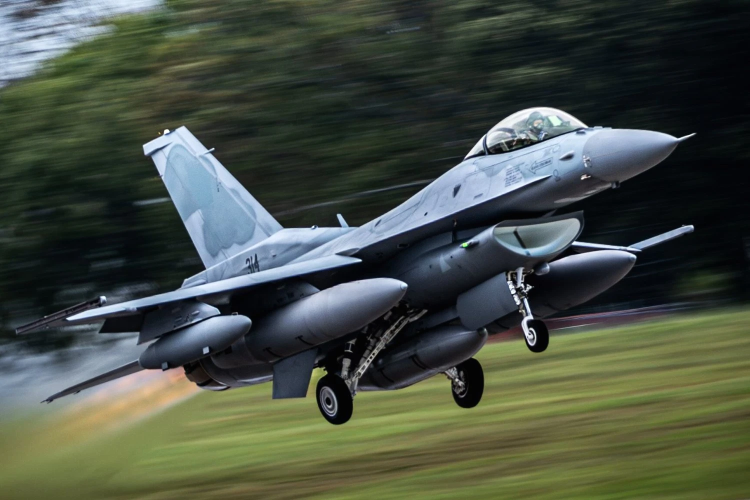 Força Aérea Búlgara F-16
