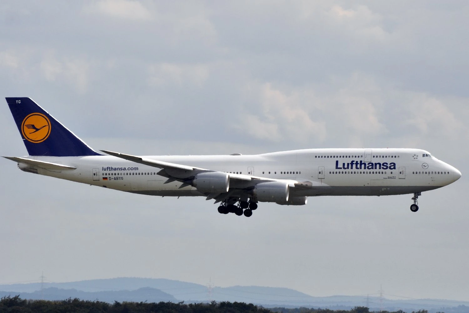 Lufthansa venderá dois de seus Boeing 747-8 para a Força Aérea dos EUA