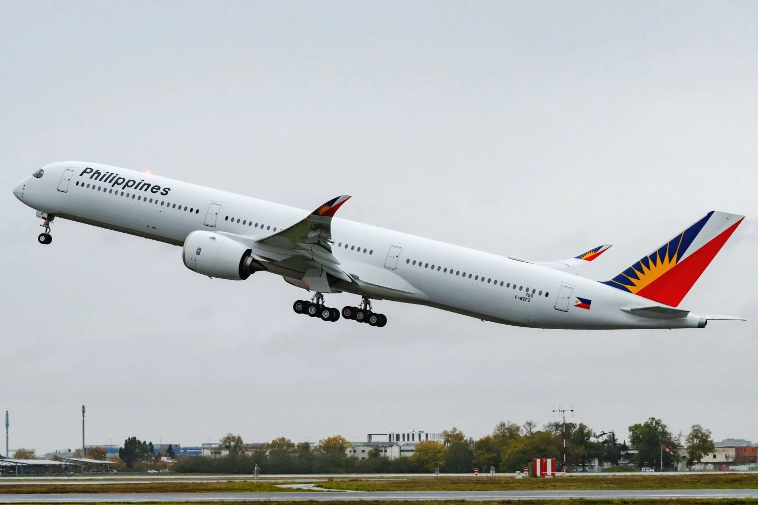 Philippine Airlines recebe seu primeiro Airbus A350-1000