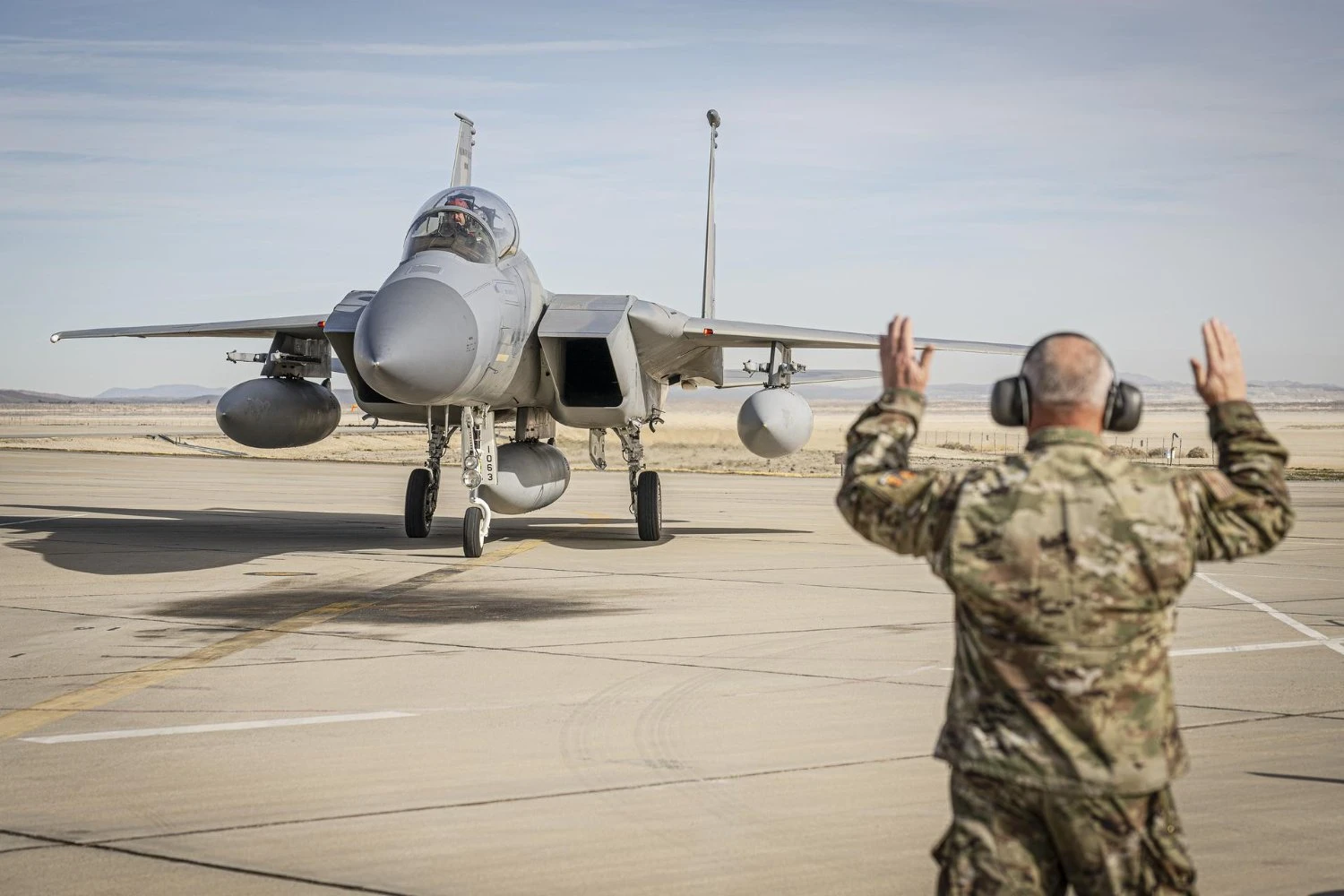 NASA incorpora dois F-15 desativados para pesquisas em voo supersônico