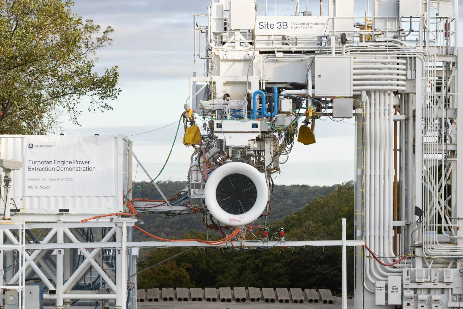 GE Aerospace fez teste com sistema híbrido elétrico para motores de aviões comerciais
