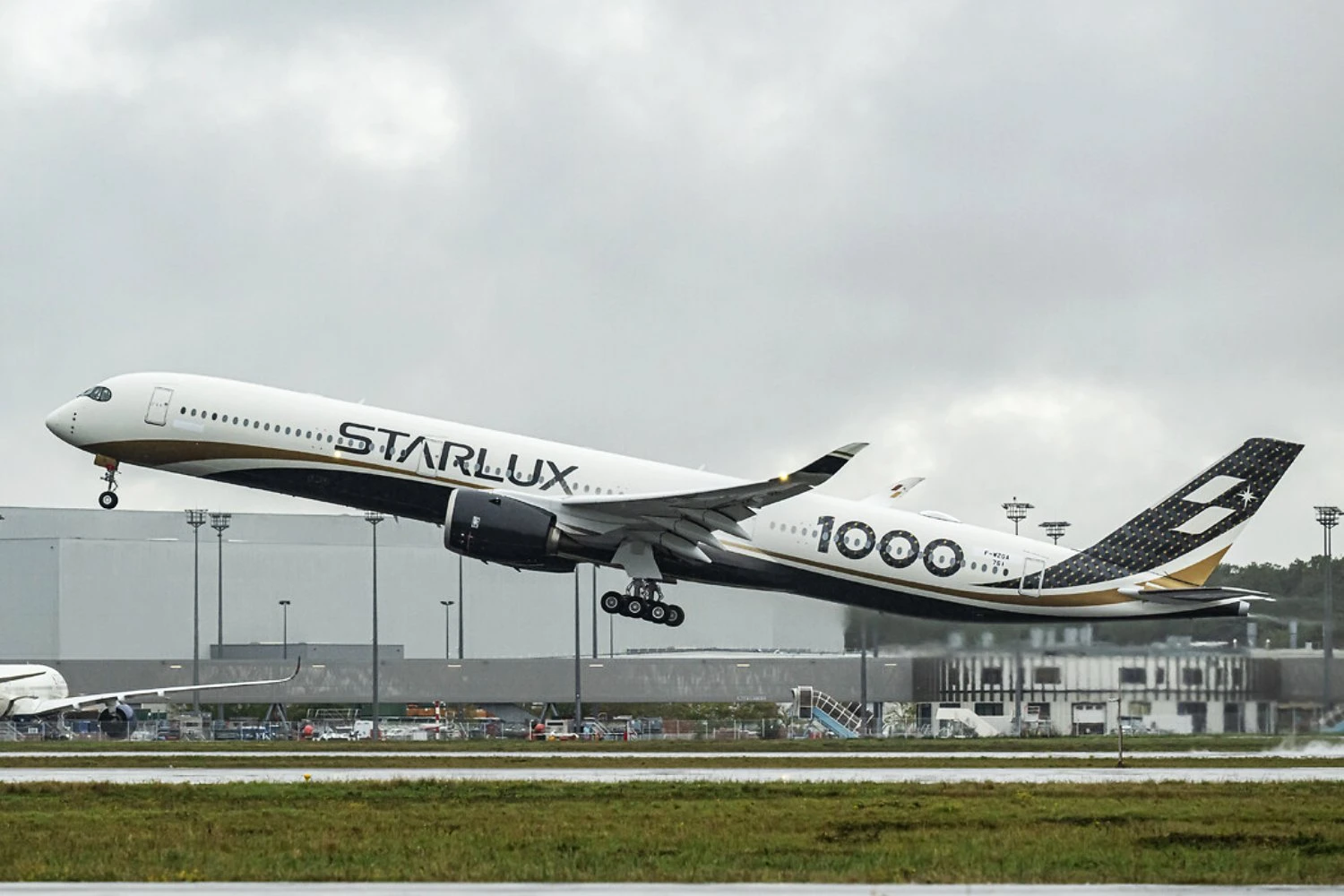 Airbus entrega 793 aeronaves comerciais em 2025, alta de 4%