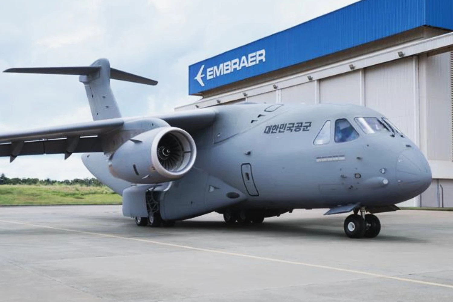 Embraer revela primeira imagem do C-390 Millennium da Coreia do Sul