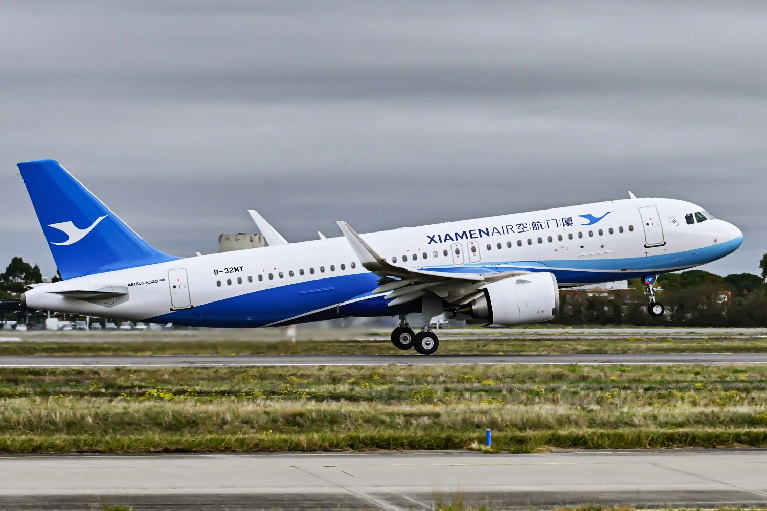 Airbus prevê entregar 870 jatos comerciais e culpa fornecedor de motor por meta menor