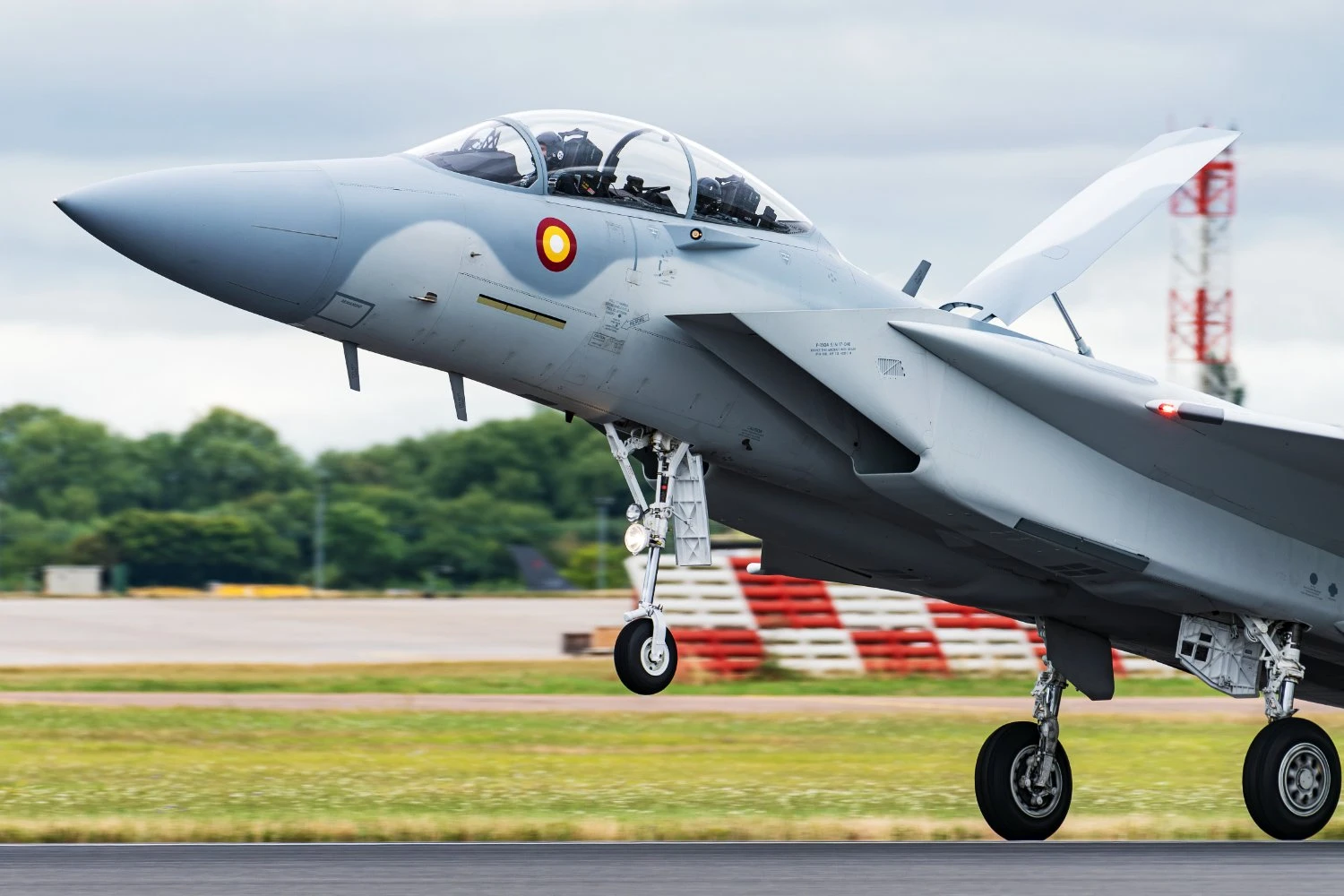 Nova versão do caça F-15 foi autora dos disparos que abateram dois jatos Su-24 do Irã