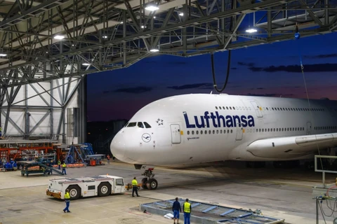 Lufthansa reduz prejuízo no primeiro trimestre com demanda compensando alta do combustível