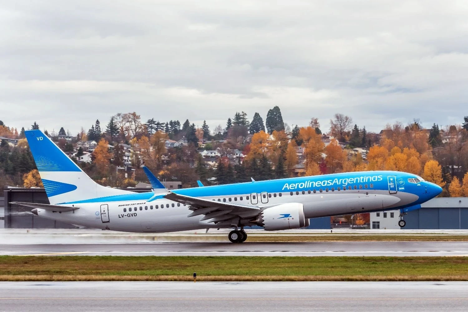 Boeing supera Airbus em entregas do primeiro trimestre, apesar de tropeço em março