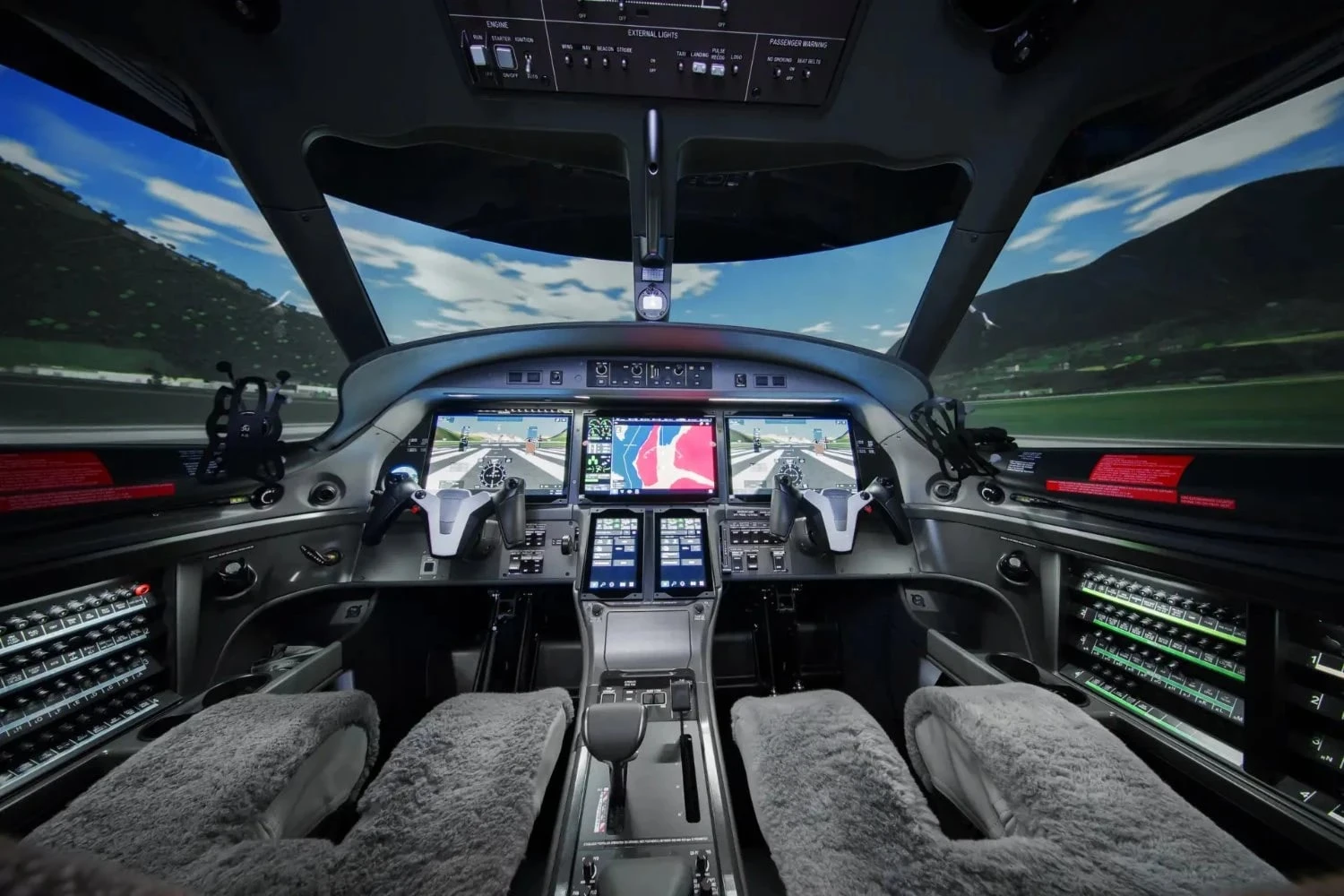 Simulador PC-12 PRO ganha certificação da EASA e da FAA