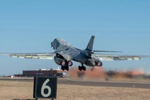Força Aérea dos EUA ressuscita bombardeiro B-1B que estava parado há cinco anos